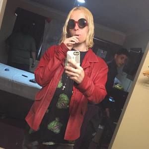 Meet your Posher, Cam cam